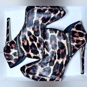 Jessica Simpson- Leopard Boot